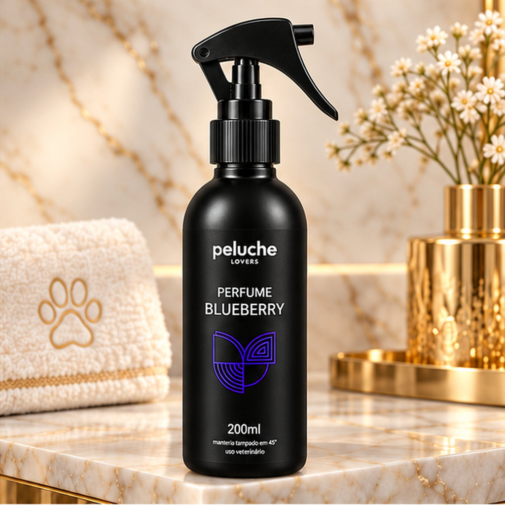 Perfume Blueberry Peluche 200 ml em cenário premium